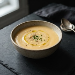 Illustration for the Parsnip and carrot soup meal