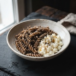 Illustration for the Pasta with poppy seed, honey and cottage cheese meal
